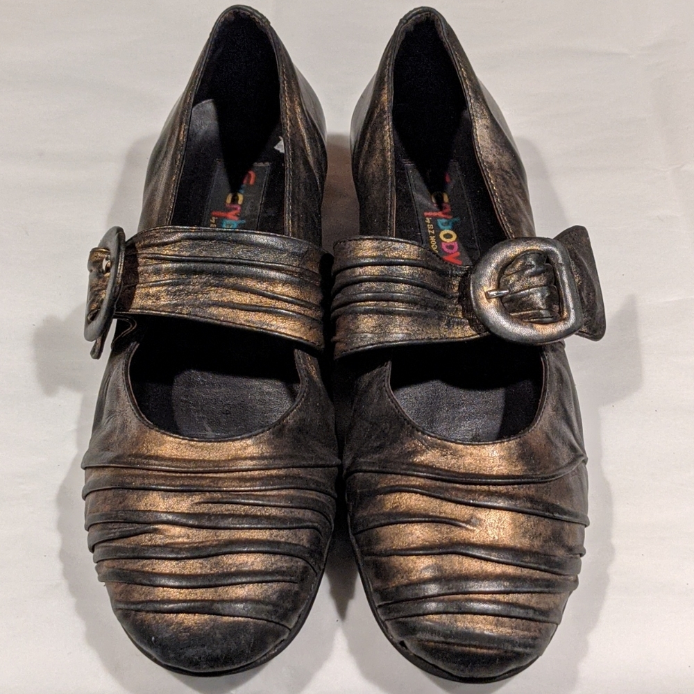 B.Z. Moda Everybody Leather Flats.